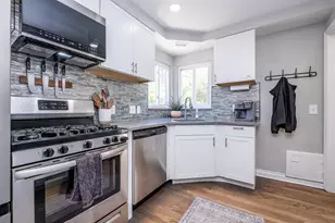 332 Normandy Rd, Royal Oak, MI 48073 - Photo 15