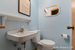 1135 Carrier Creek Blvd NE, Grand Rapids, MI 49503 - Photo 25
