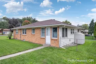 1135 Carrier Creek Blvd NE, Grand Rapids, MI 49503 - Photo 37