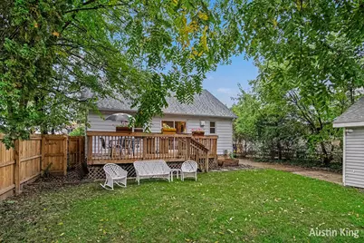 1026 Hollywood Street NE, Grand Rapids, MI 49505 - Photo 23