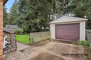 874 Beechwood St NE, Grand Rapids, MI 49505 - Photo 25