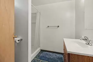 37885 Margareta Dr, Livonia, MI 48152 - Photo 23
