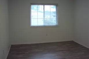 45250 Keding St, Utica, MI 48317 - Photo 17