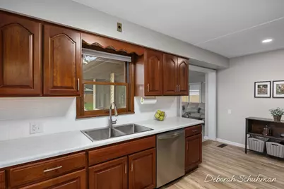 3751 Hubal Avenue SW, Wyoming, MI 49519 - Photo 11