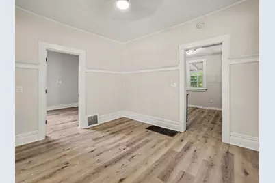 837 W Southern Avenue, Muskegon, MI 49441 - Photo 7