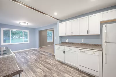 255 N Robinson Street, Lyons, MI 48851 - Photo 9