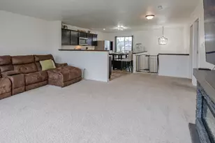 1626 Tea Pond Ct, Vicksburg, MI 49097 - Photo 9