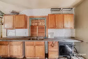 821 Clarence St, Kalamazoo, MI 49001 - Photo 7