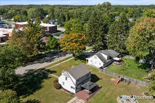 445 Green St, Grand Ledge, MI 48837 - Photo 55