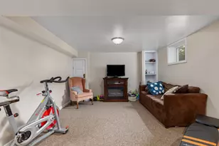 634 Burke Ave NE, Grand Rapids, MI 49503 - Photo 31