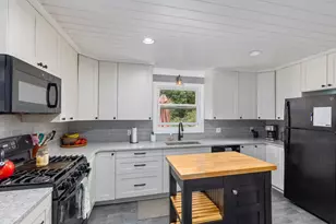 634 Burke Ave NE, Grand Rapids, MI 49503 - Photo 15