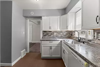 19130 Woodcrest Street, Harper Woods, MI 48225 - Photo 41