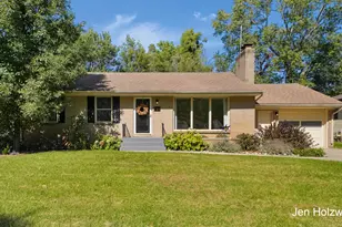 725 Parkway Dr NE, Grand Rapids, MI 49525 - Photo 1