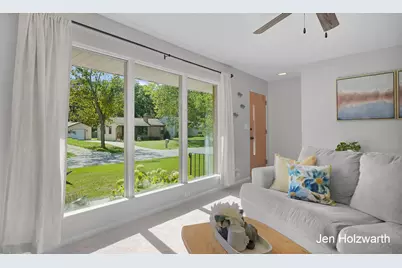 725 Parkway Drive NE, Grand Rapids, MI 49525 - Photo 9