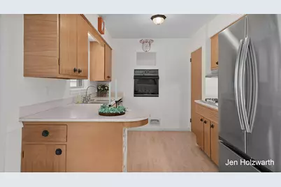725 Parkway Drive NE, Grand Rapids, MI 49525 - Photo 23