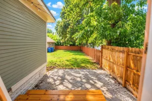 615 Diamond Ave NE, Grand Rapids, MI 49503 - Photo 7