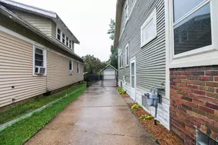 615 Diamond Ave NE, Grand Rapids, MI 49503 - Photo 41