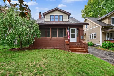 319 Glenhaven Avenue NW, Grand Rapids, MI 49504 - Photo 1