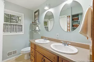 2525 Bristolwood Dr NW, Grand Rapids, MI 49544 - Photo 9