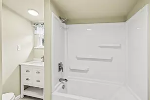 1010 Brighton Lake Rd, Brighton, MI 48116 - Photo 21