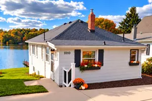 1010 Brighton Lake Rd, Brighton, MI 48116 - Photo 1