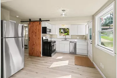 1010 Brighton Lake Road, Brighton, MI 48116 - Photo 13