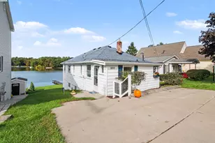 1010 Brighton Lake Rd, Brighton, MI 48116 - Photo 7