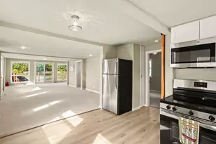 1010 Brighton Lake Rd, Brighton, MI 48116 - Photo 11
