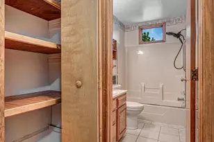 412 Lake St, Bellevue, MI 49021 - Photo 13