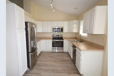 3015 Mandarin Grove Lane, Kalamazoo, MI 49004 - Photo 9