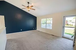 3015 Mandarin Grove Ln, Kalamazoo, MI 49004 - Photo 7
