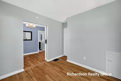 1055 NE Crescent Street NE, Grand Rapids, MI 49503 - Photo 23