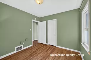 1055 NE Crescent Street NE, Grand Rapids, MI 49503 - Photo 11