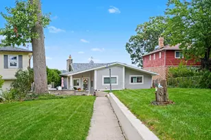 23642 S Shore Dr, Edwardsburg, MI 49112 - Photo 5