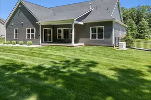 9598 Chalfonte Dr, Brighton, MI 48116 - Photo 7