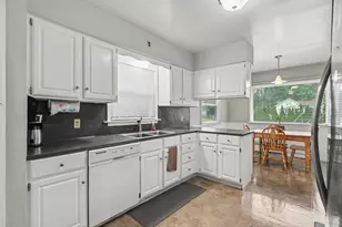 2056 Arnold Ave SW, Wyoming, MI 49509 - Photo 9