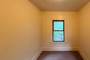 781 E High St, Benton Harbor, MI 49022 - Photo 19