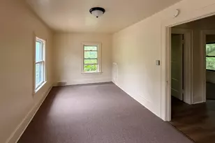 781 E High St, Benton Harbor, MI 49022 - Photo 17
