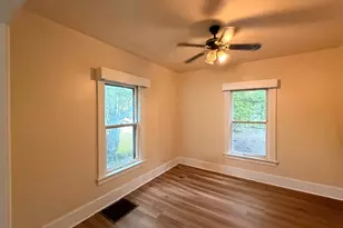 781 E High St, Benton Harbor, MI 49022 - Photo 21