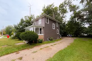 781 E High St, Benton Harbor, MI 49022 - Photo 3