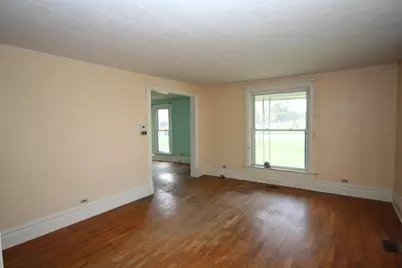 304 E Prairie Street, Vicksburg, MI 49097 - Photo 3