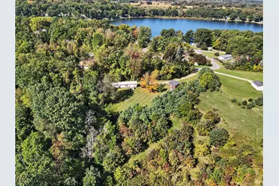8647 Summit Drive, Delton, MI 49046 - Photo 15