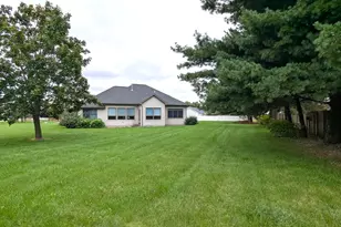 1178 N Galyn St, Sturgis, MI 49091 - Photo 3