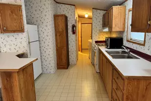 421 Cheyenne River Dr, Adrian, MI 49221 - Photo 9