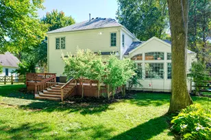 4090 Deerfield Woods Dr, Lambertville, MI 48144 - Photo 11