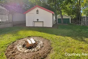 1027 Underwood Ave SE, Grand Rapids, MI 49506 - Photo 11