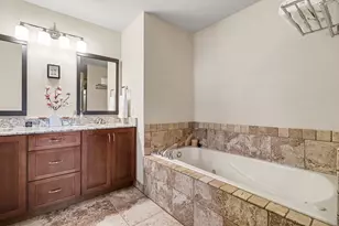 8491 Petoskey St, Kalamazoo, MI 49009 - Photo 9