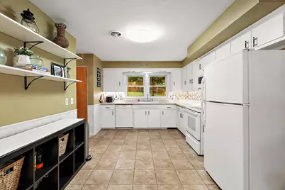 4309 Sunnybrook Drive, Kalamazoo, MI 49008 - Photo 9