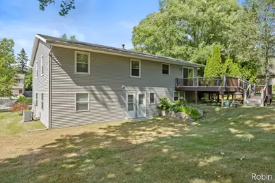 2210 Skyline Drive NW, Grand Rapids, MI 49504 - Photo 19