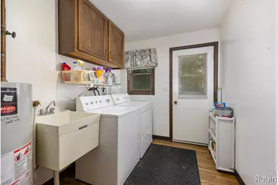 2210 Skyline Drive NW, Grand Rapids, MI 49504 - Photo 17